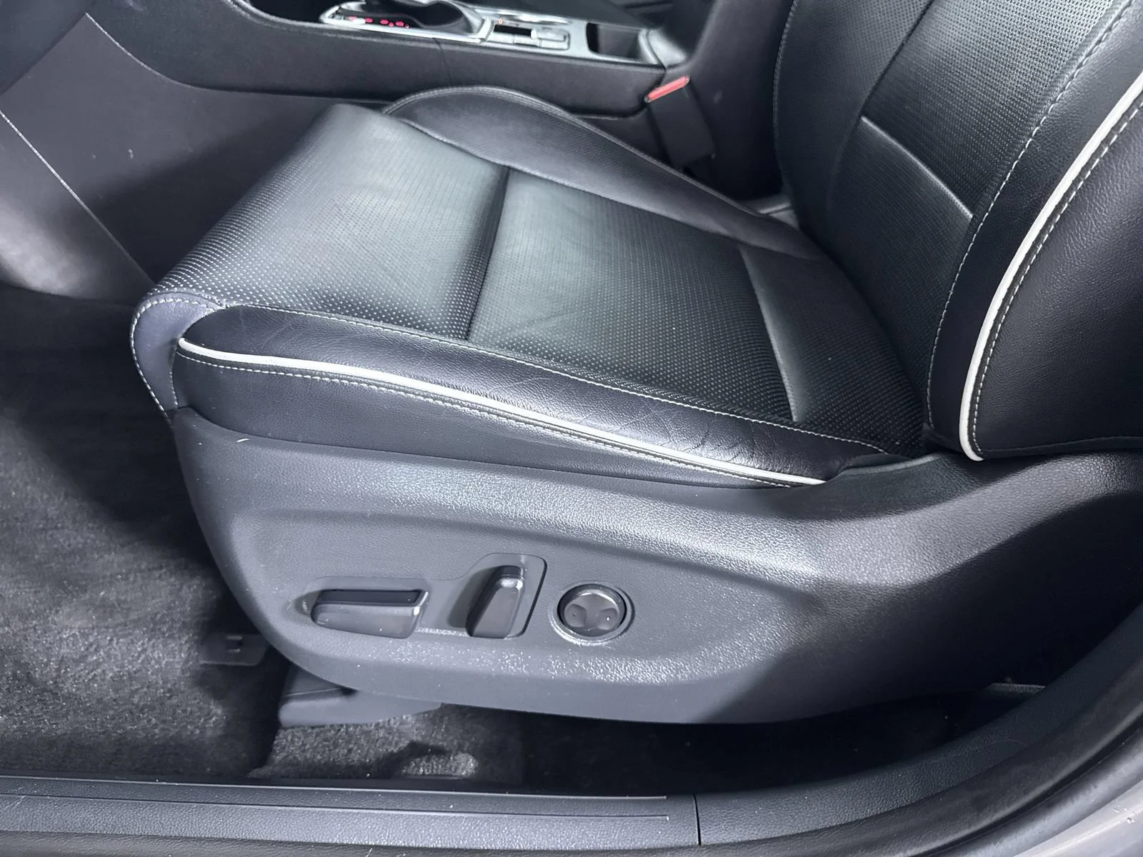 Used 2020 Steel Gray Kia SX Turbo image 13