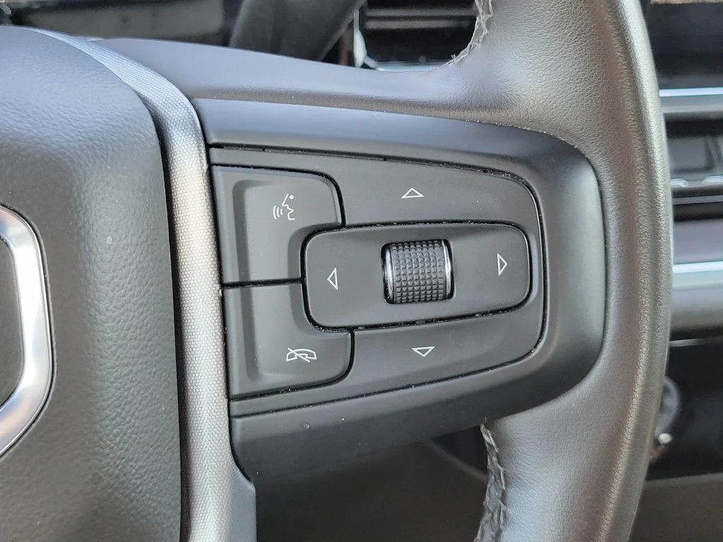 Used 2024 Summit White GMC SLT image 28