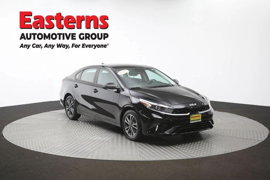 Used 2023 Black Kia LXS image 49