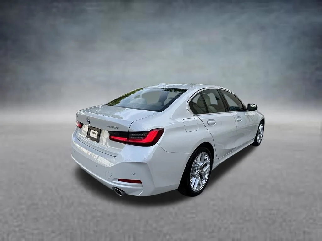 Used 2025 White BMW 330i image 7