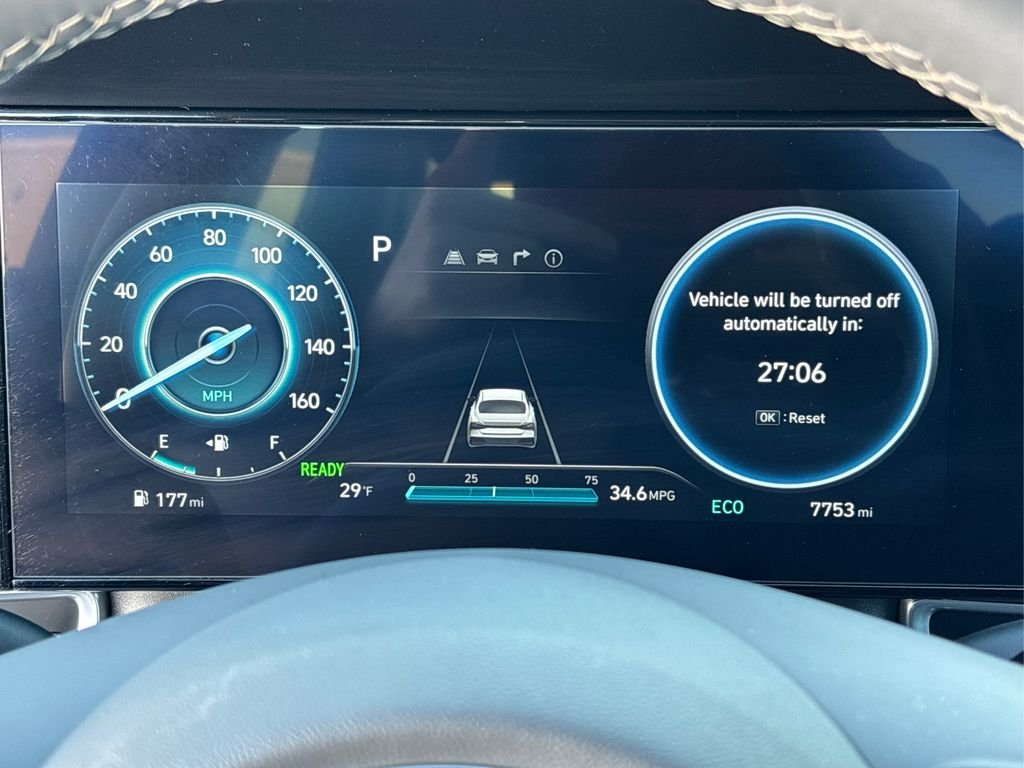 2025 Hyundai Elantra Blue - Photo 22