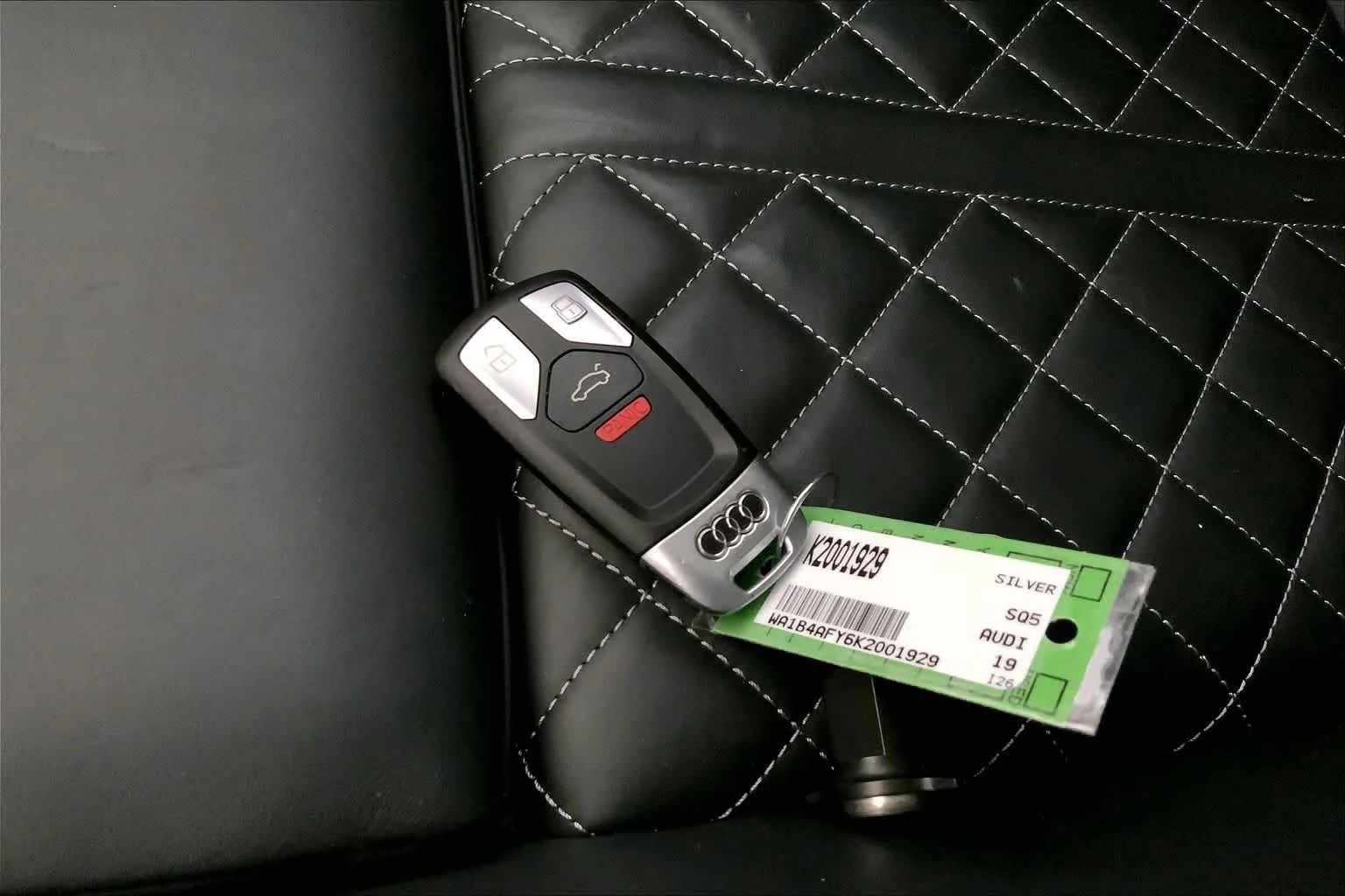 Used 2019 Florett Silver Metallic Audi Premium Plus image 15