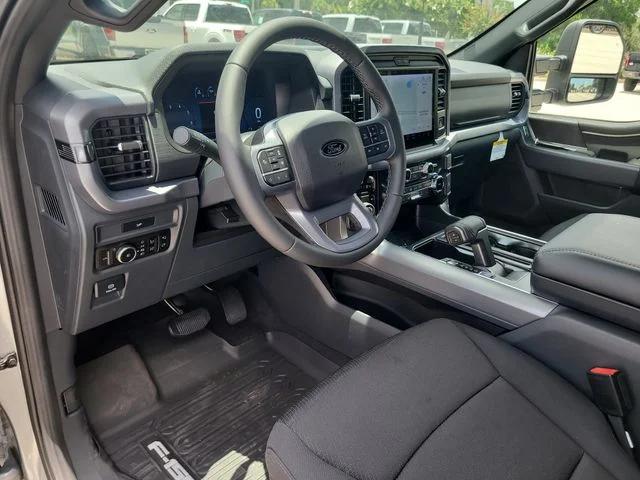 New 2026 Silver Metallic Ford XLT image 18