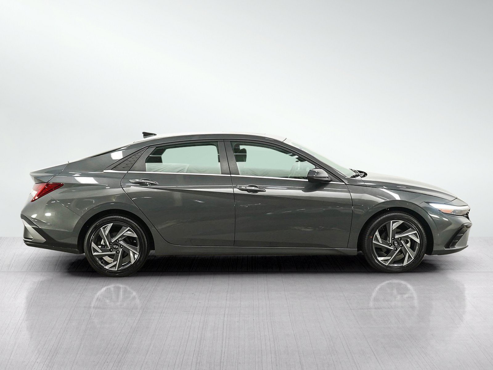 Used 2025 Ecotronic Gray Hyundai Sel Convenience image 6