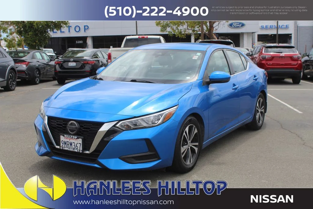 Used 2020 Blue Nissan SV image 3