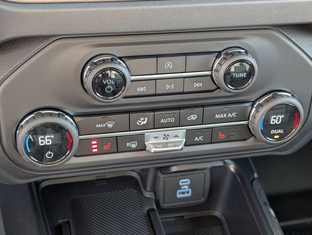 New 2025 Azure Gray Metallic Tri-Coat Ford Big Bend® image 35