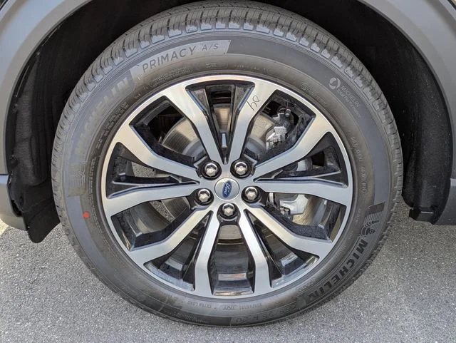 New 2026 Agate Black Metallic Ford ST-Line image 11