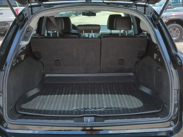 Used 2017 Crystal Black Pearl Acura Technology Package image 13