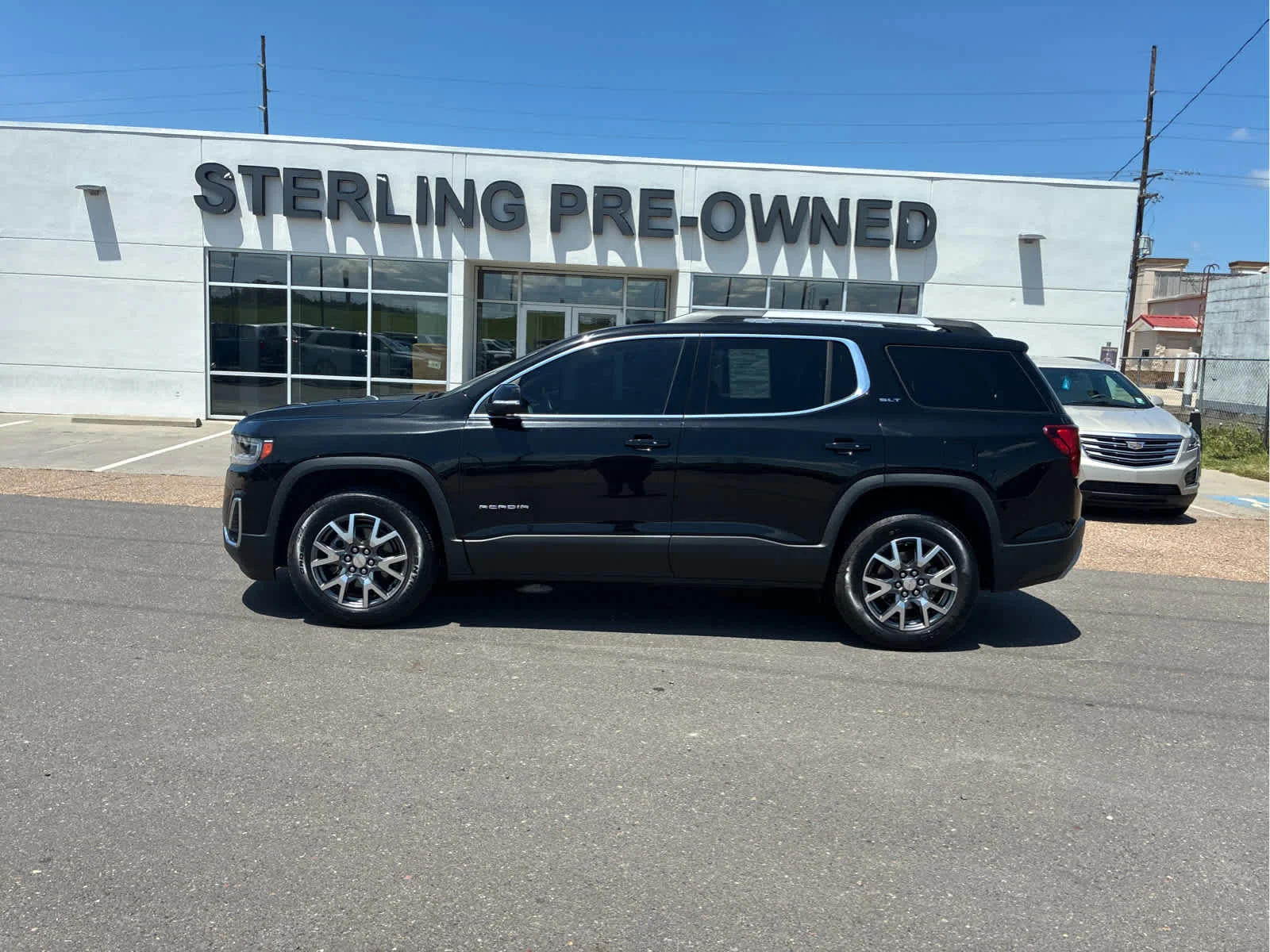 2023 GMC Acadia SLT