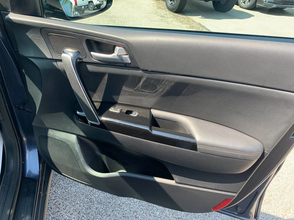 Used 2021 Blue Kia EX image 19