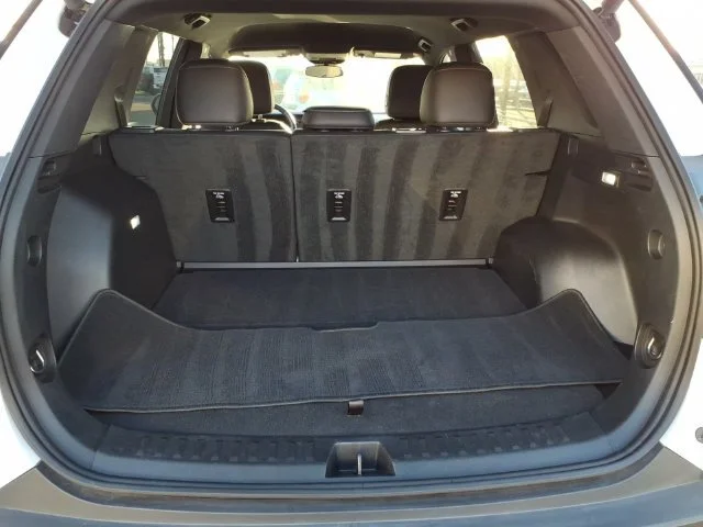 Used 2026 Summit White GMC Elevation image 6