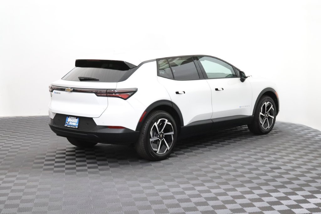 2026 Chevrolet Equinox EV 1LT - Photo 8