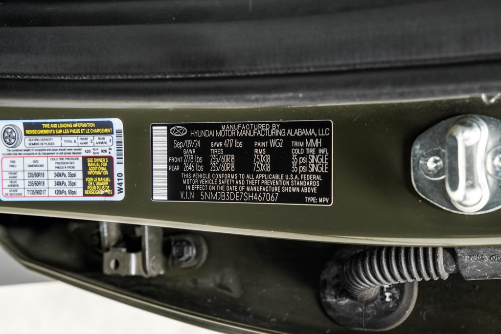 Used 2025 Green Hyundai SEL image 41