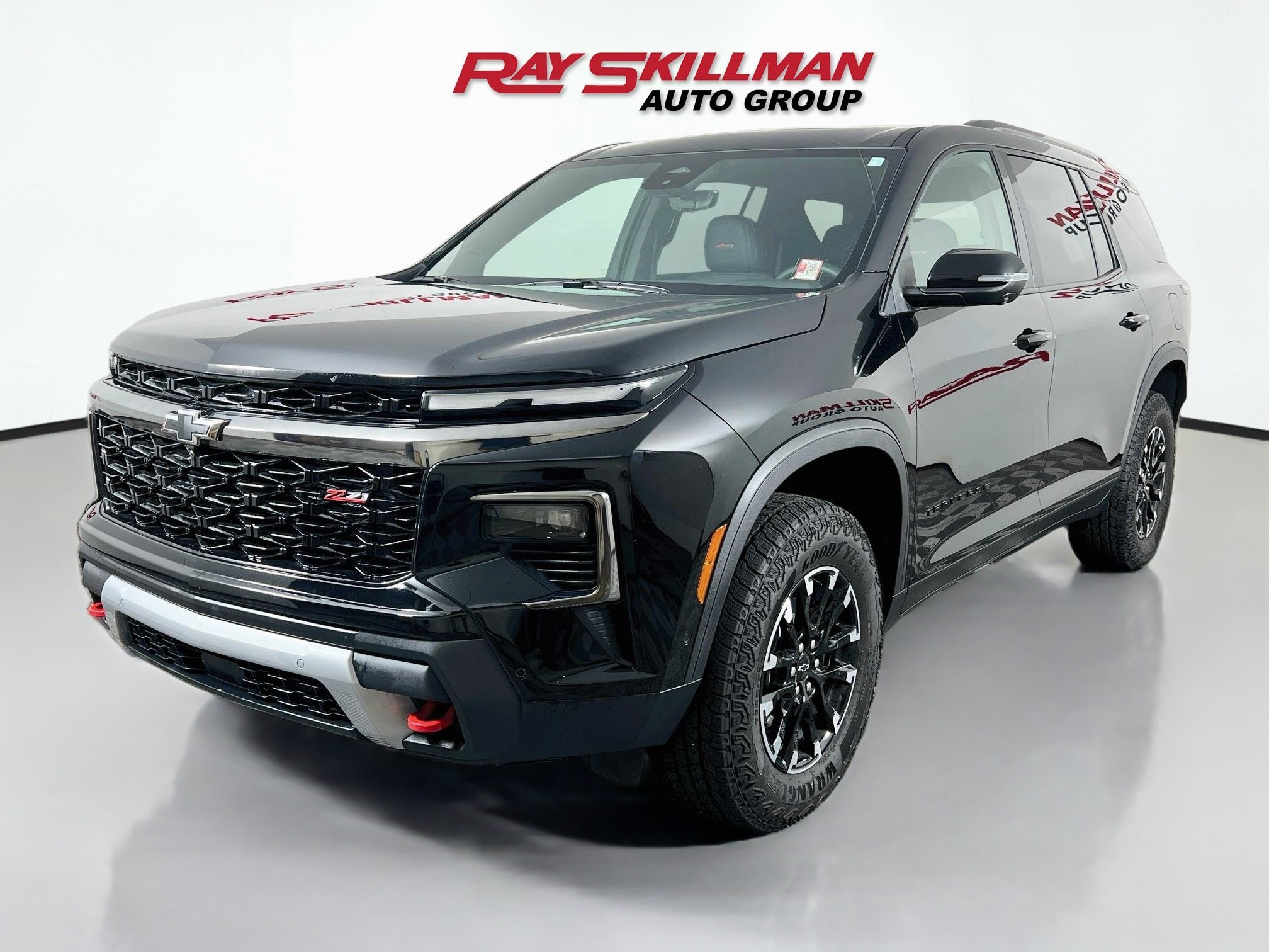 Used 2026 Mosaic Black Metallic Chevrolet AWD Z71 image 3