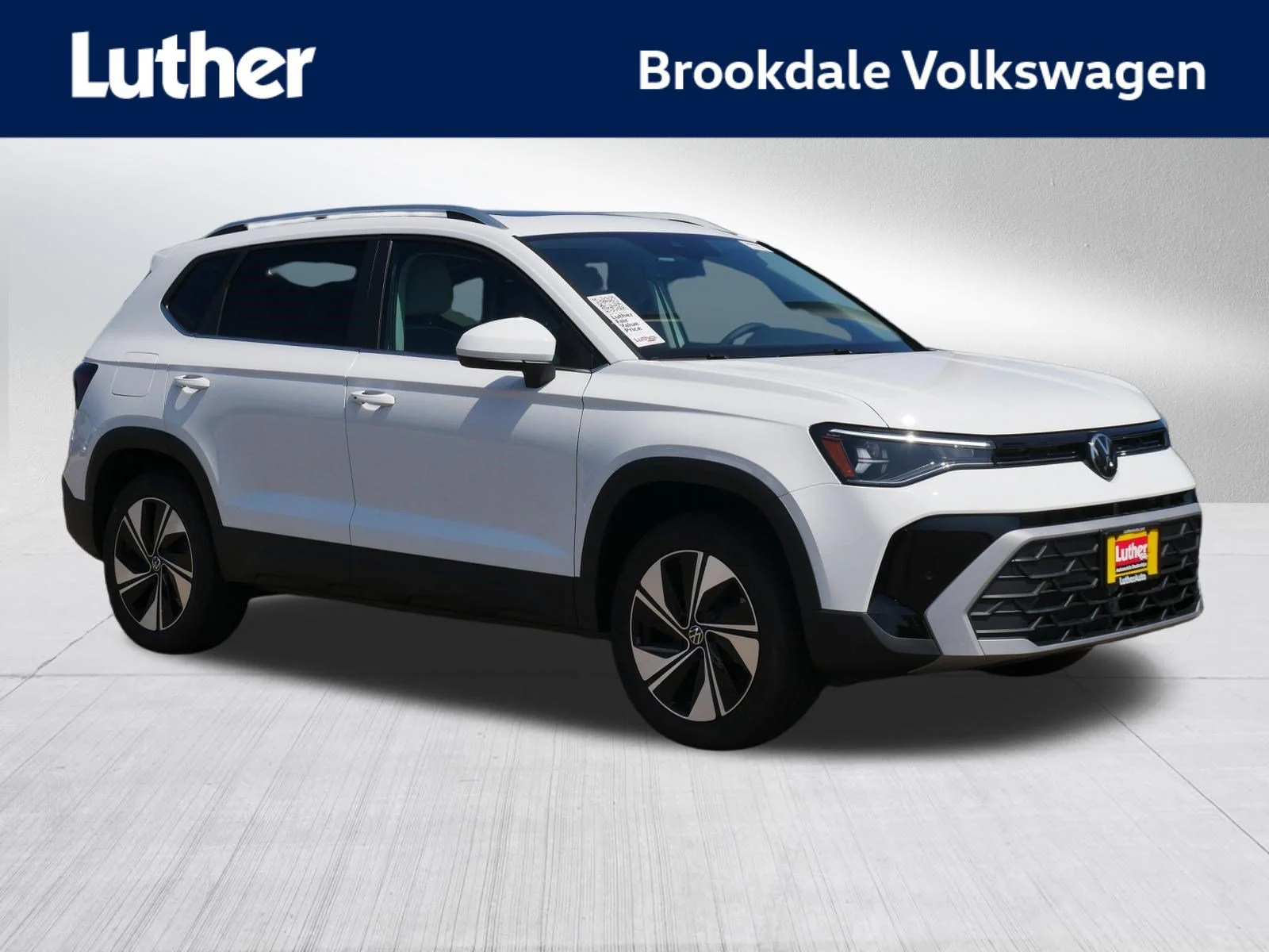 New 2026 Pure White Volkswagen SE image 1