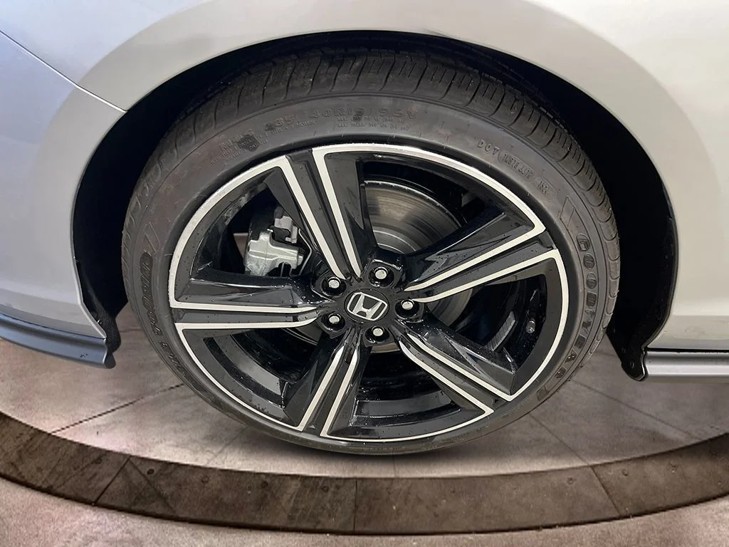 2025 Honda Accord Hybrid Sport - Photo 11