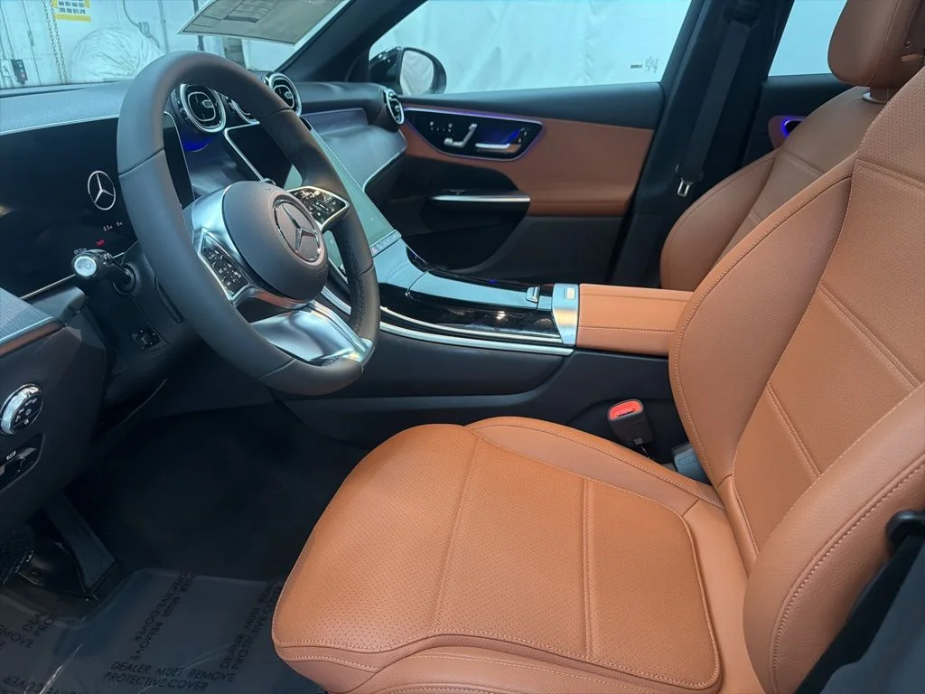Used 2026 Black Mercedes-Benz GLC 300 image 14