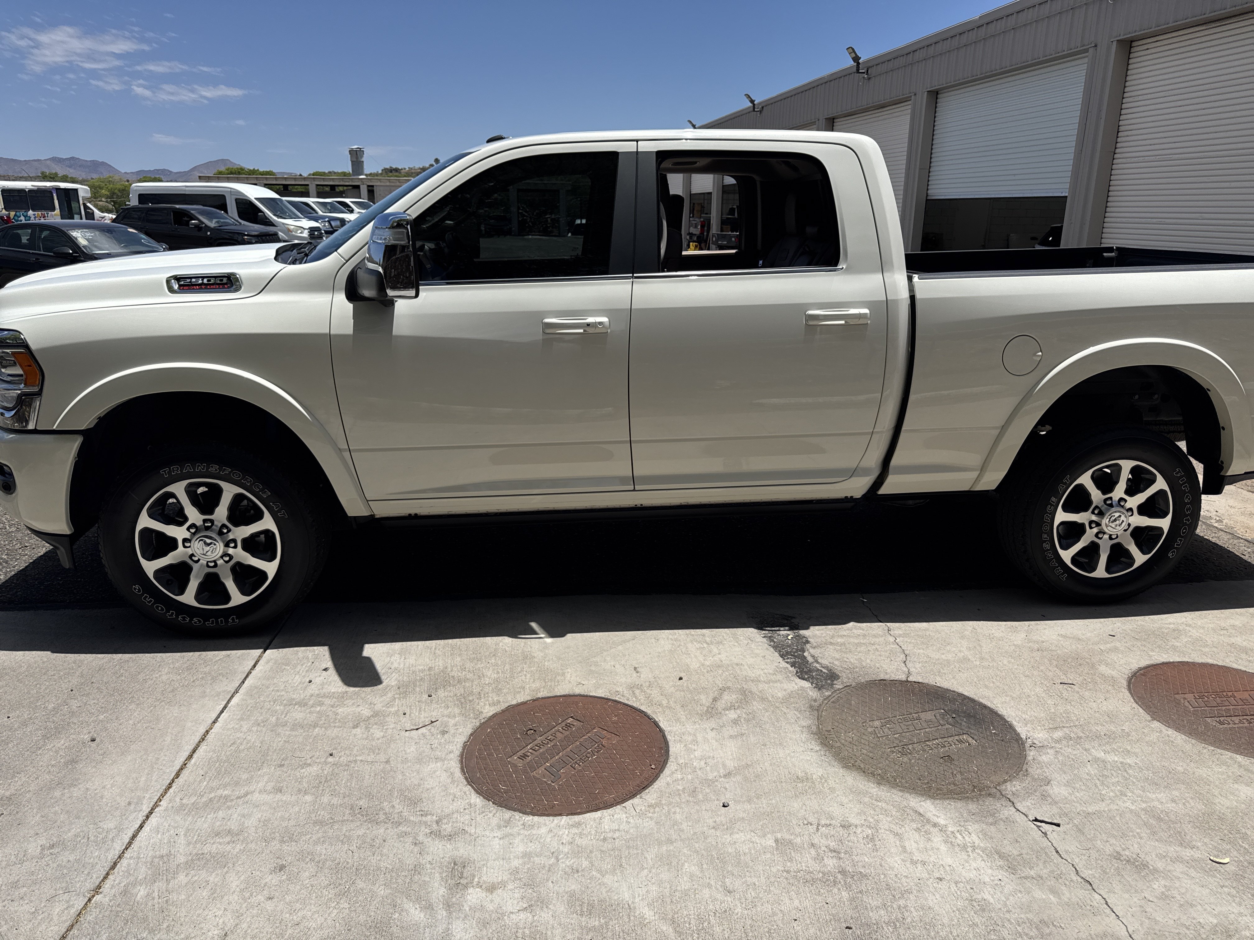 Used 2024 White RAM Longhorn image 4