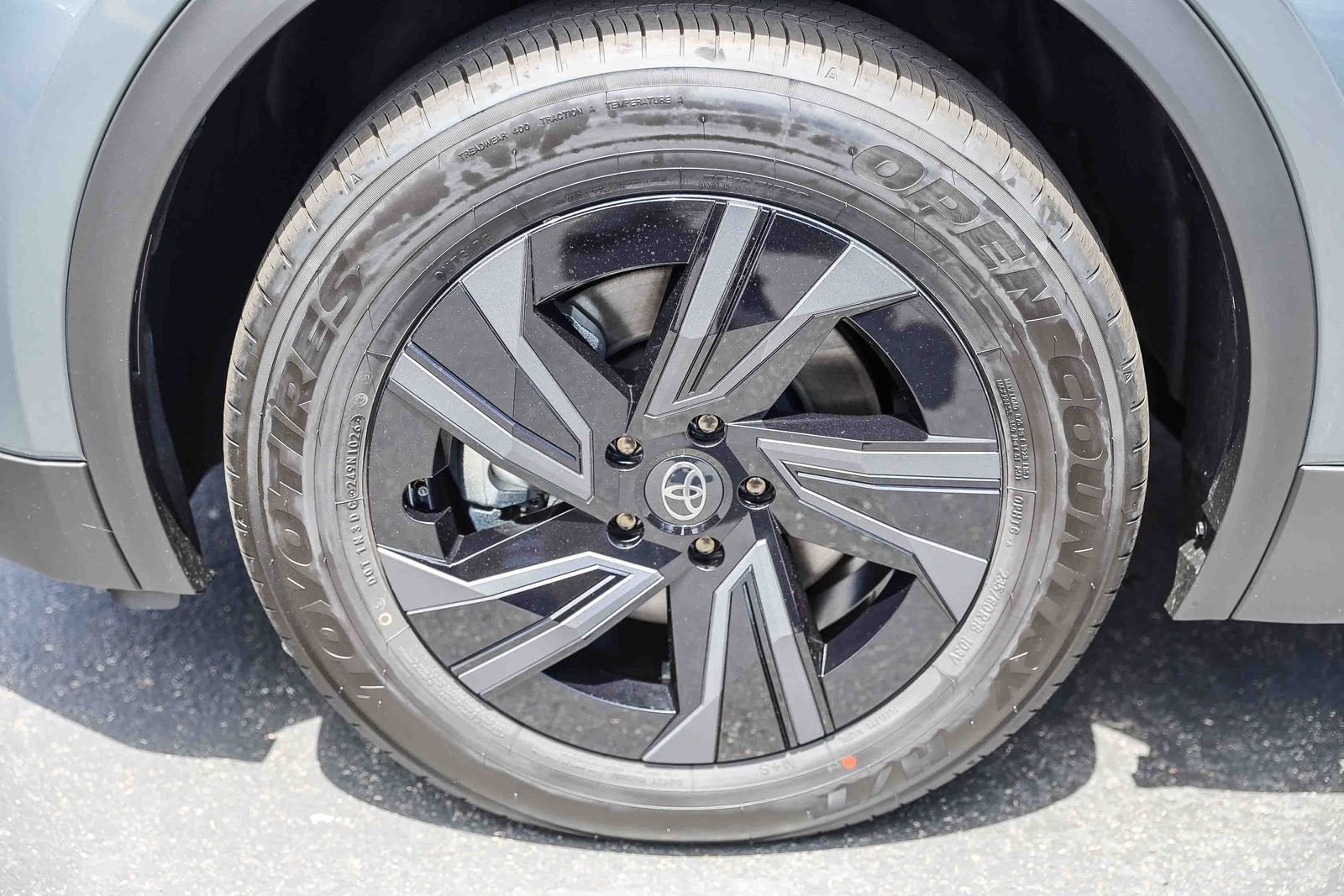 New 2026 Overcast Toyota  SE image 9