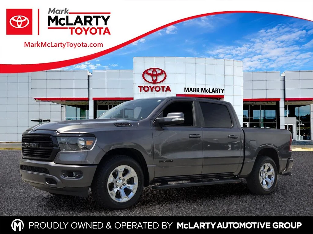 2020 RAM 1500 Big Horn/Lone Star 4x4 Crew Cab 5'7's photo