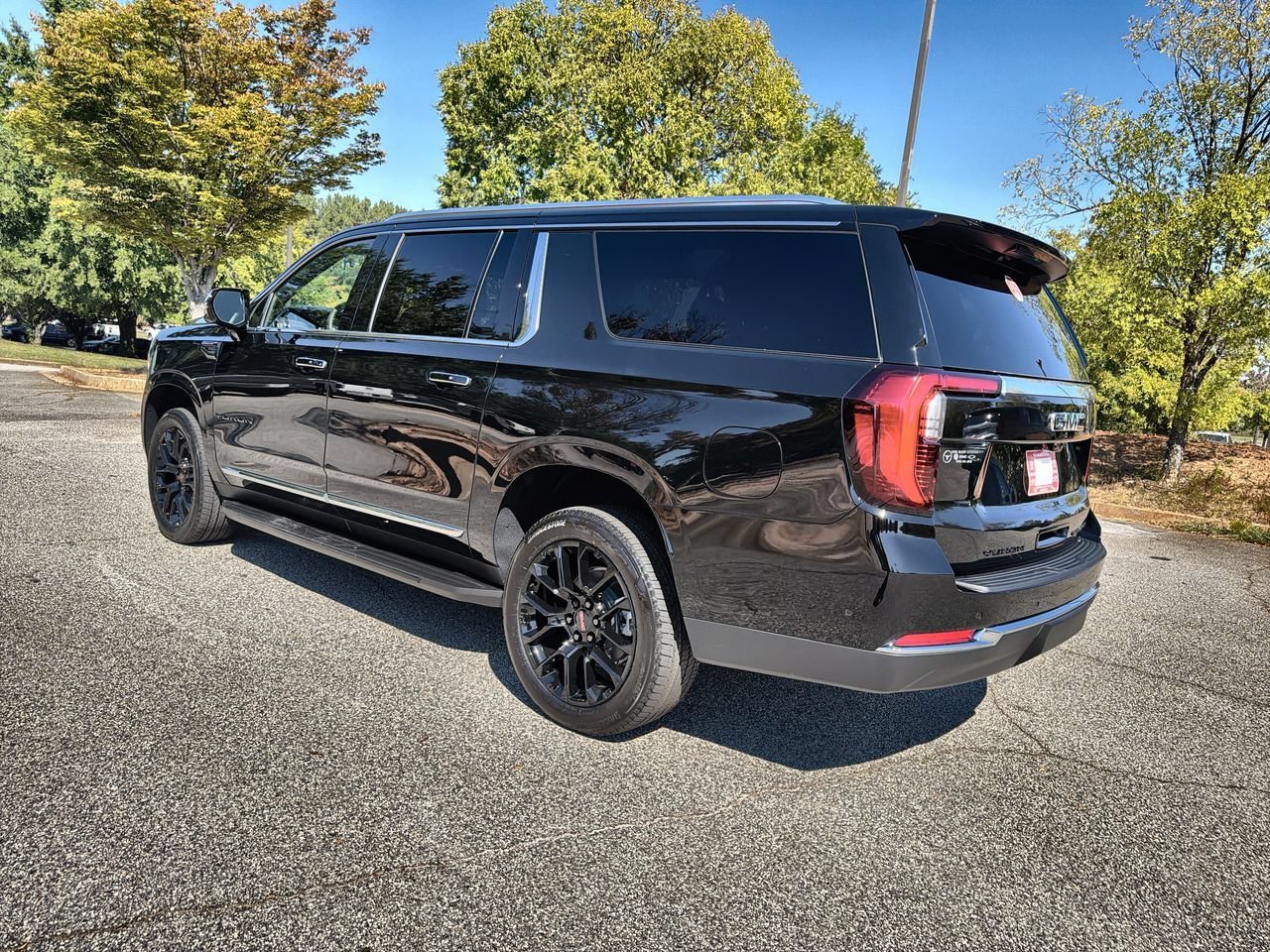 2026 GMC Yukon XL Elevation - Photo 6