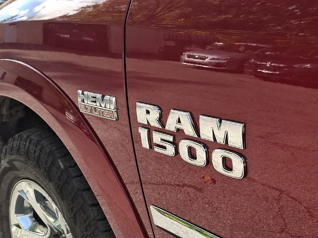 Used 2015 Red Ram Laramie image 32