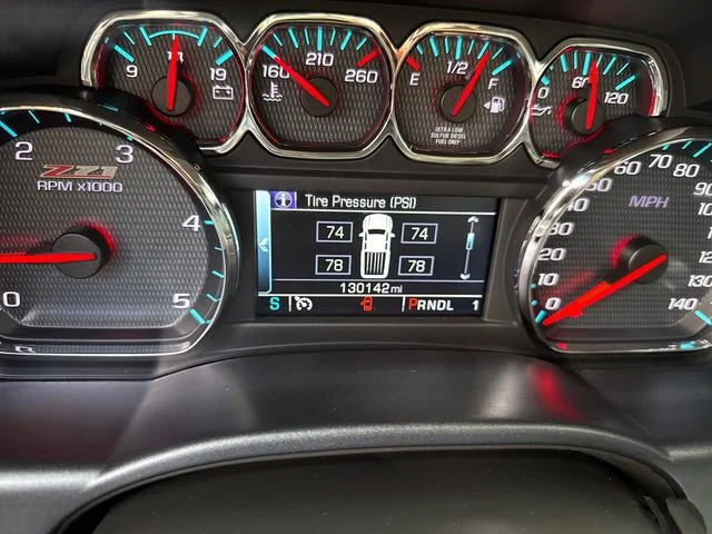 Used 2019 Deep Ocean Blue Metallic Chevrolet LTZ image 20