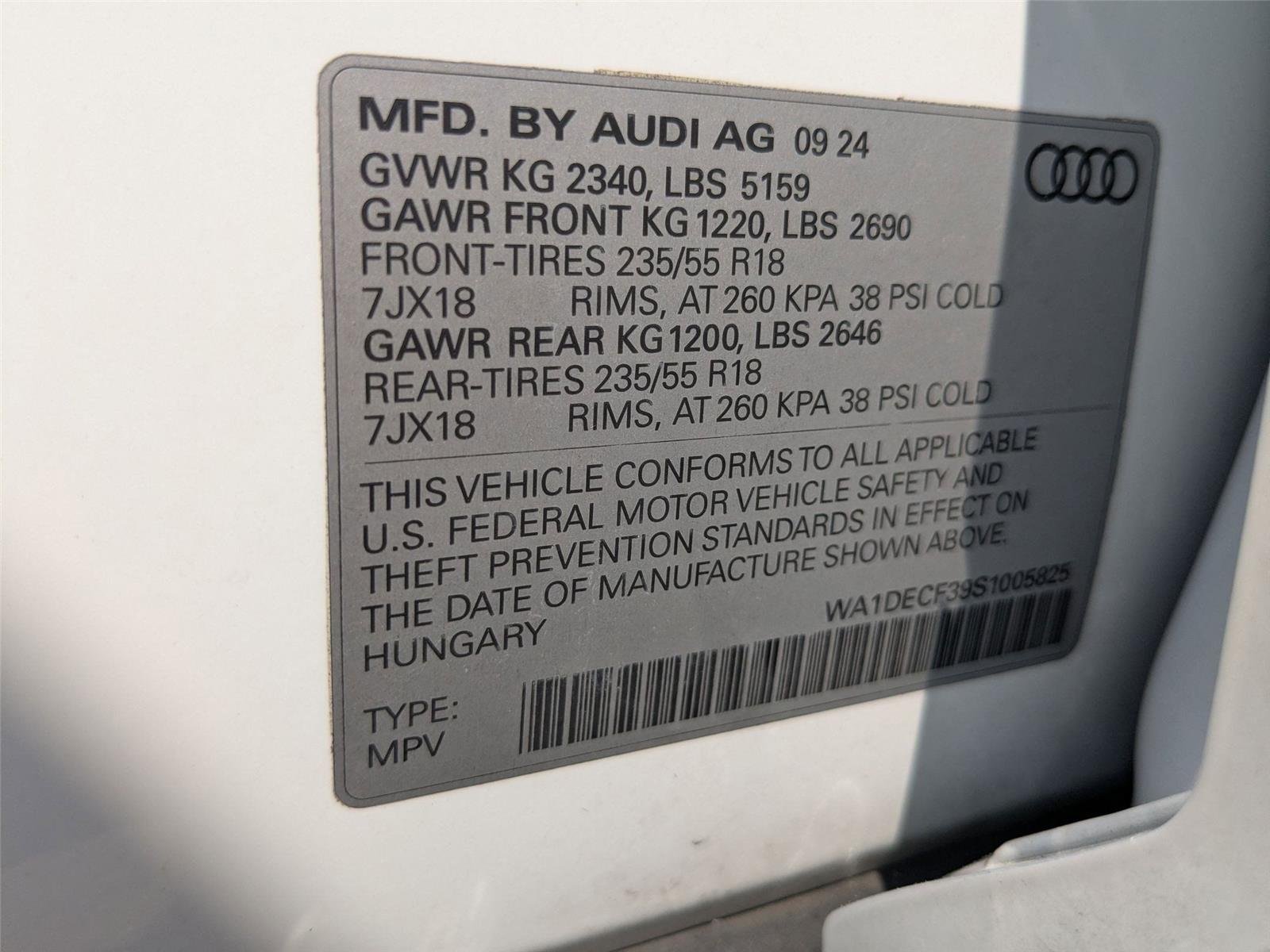 Used 2025 Arkona White Audi S line Premium image 34