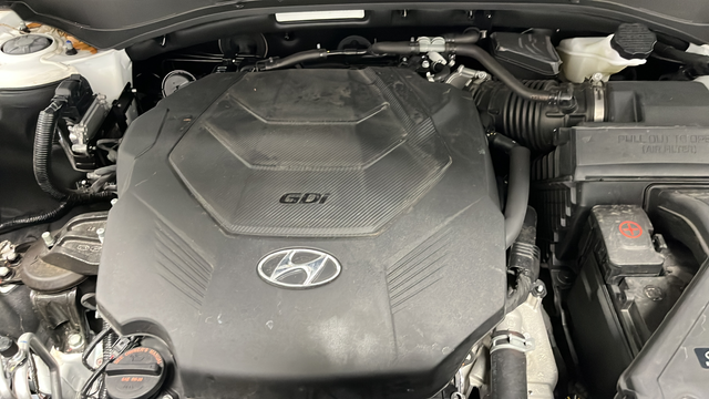 Used 2025 Hyper White Hyundai Calligraphy image 29