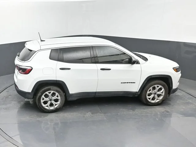 Used 2025 White Jeep Sport image 39