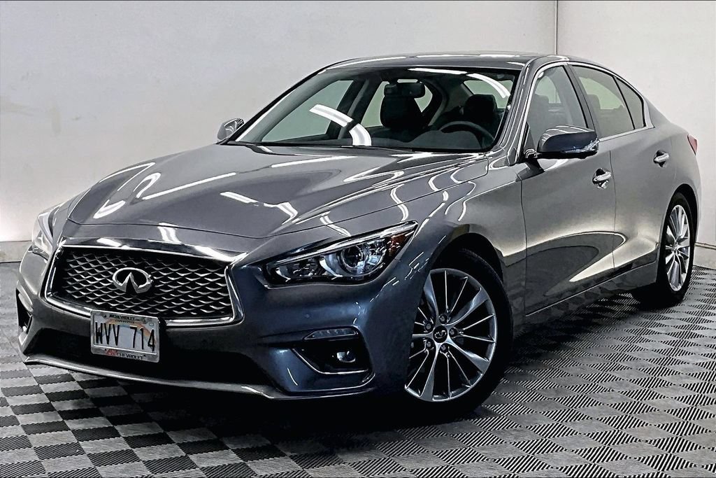 2023 INFINITI Q50 LUXE