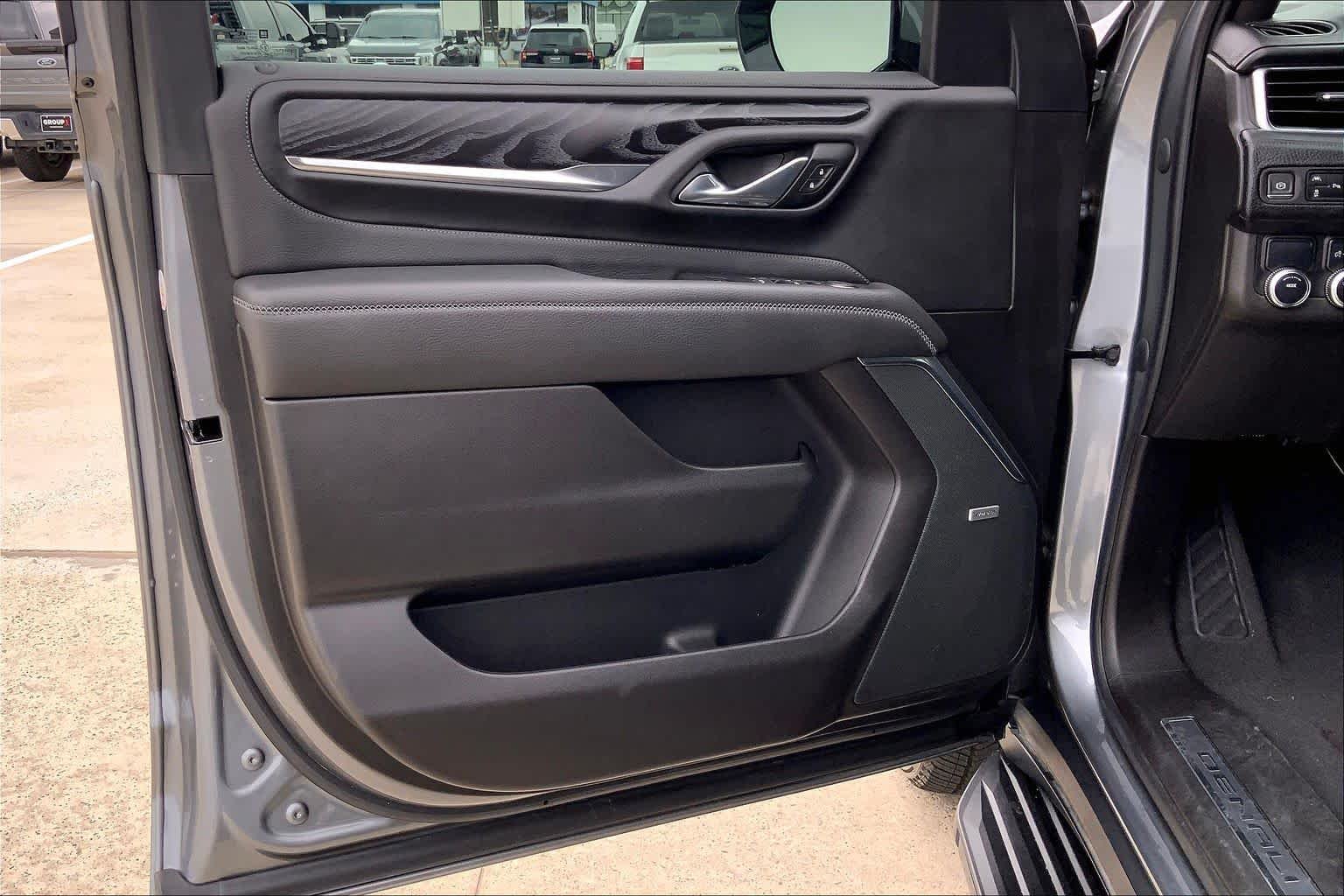2021 GMC Yukon Denali - Photo 22