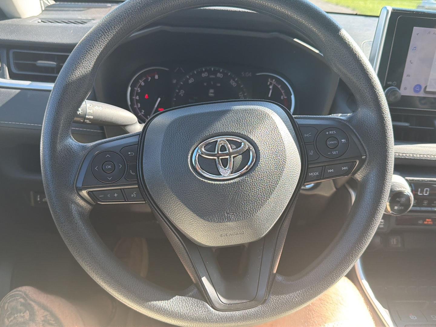 Used 2023 Silver Sky Metallic Toyota XLE image 17