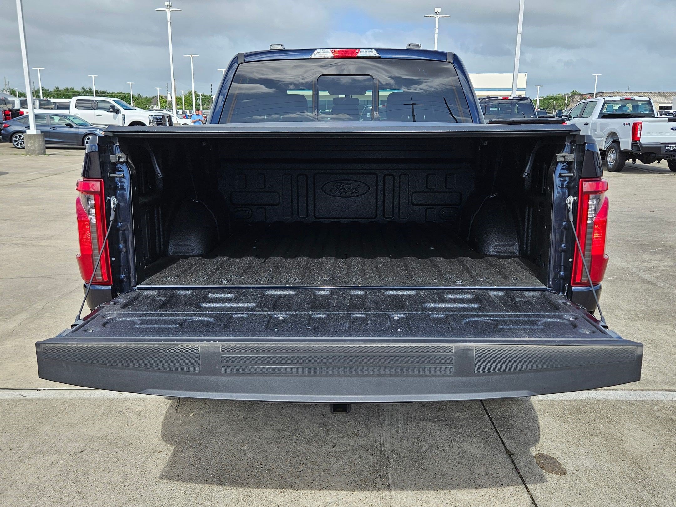 Used 2025 Blue Ford XLT image 27