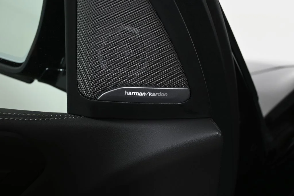 Used 2026 Black BMW xDrive50e image 29