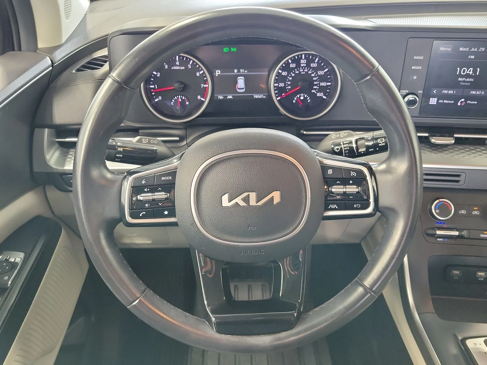 Certified Used 2022 Blue Kia LXS image 28