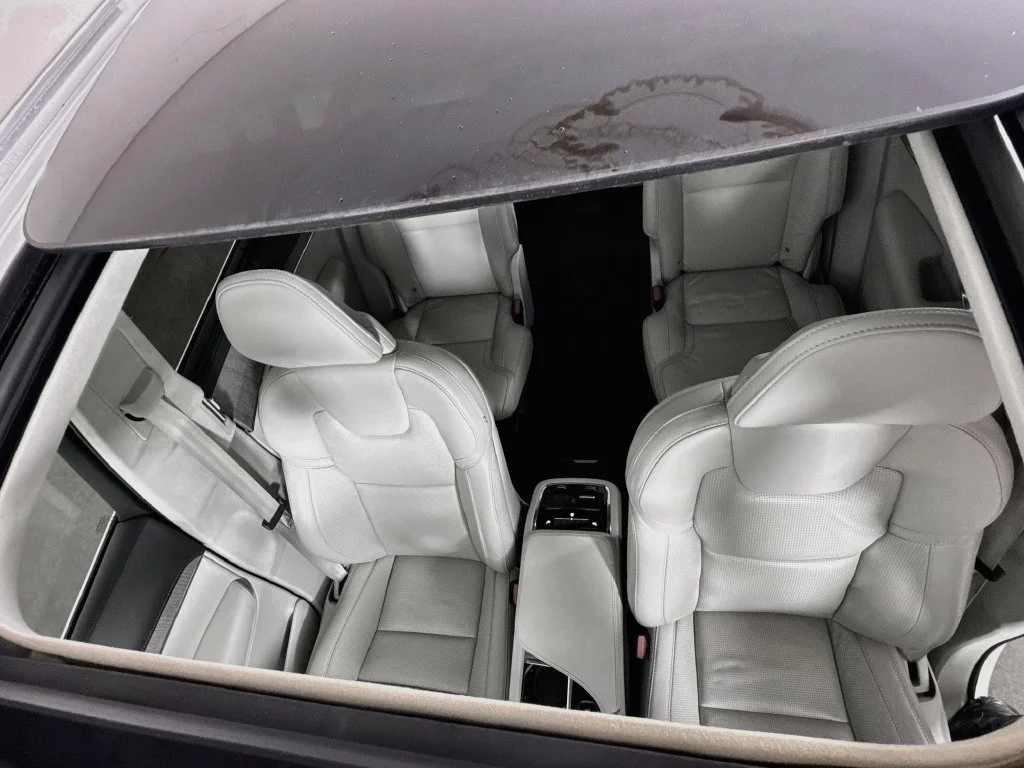 Used 2022 White Volvo T8 Inscription 6 Passenger image 26