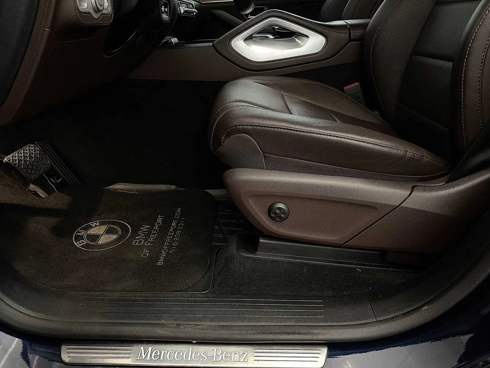 Used 2022 Lunar Blue Metallic Mercedes-Benz GLE 450 image 10