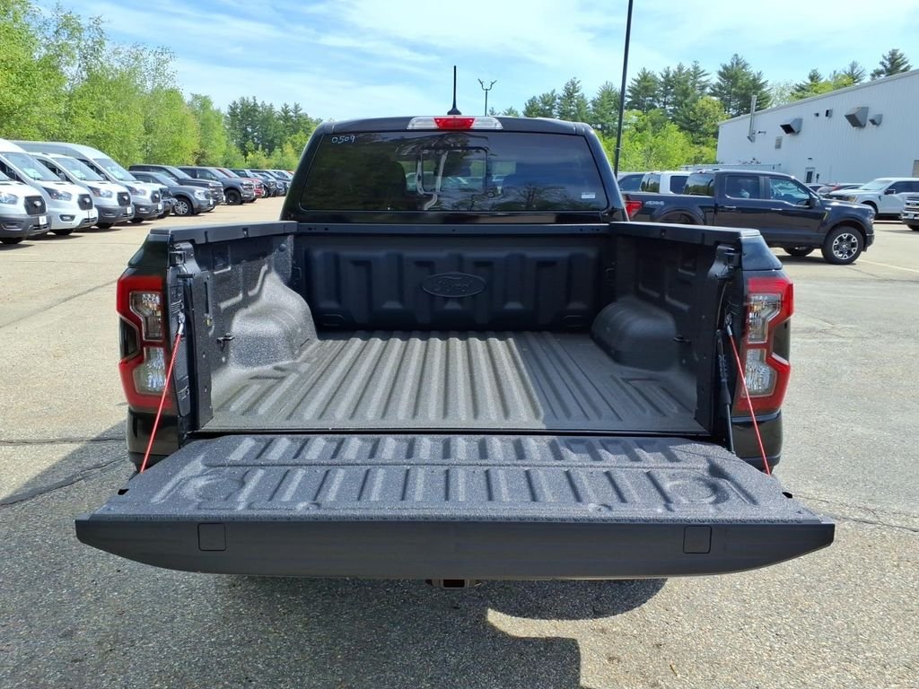 New 2026 Shadow Black Ford XLT image 8