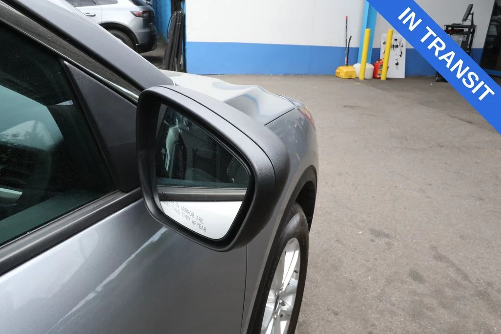 Used 2022 Silver Metallic Ford SE image 13