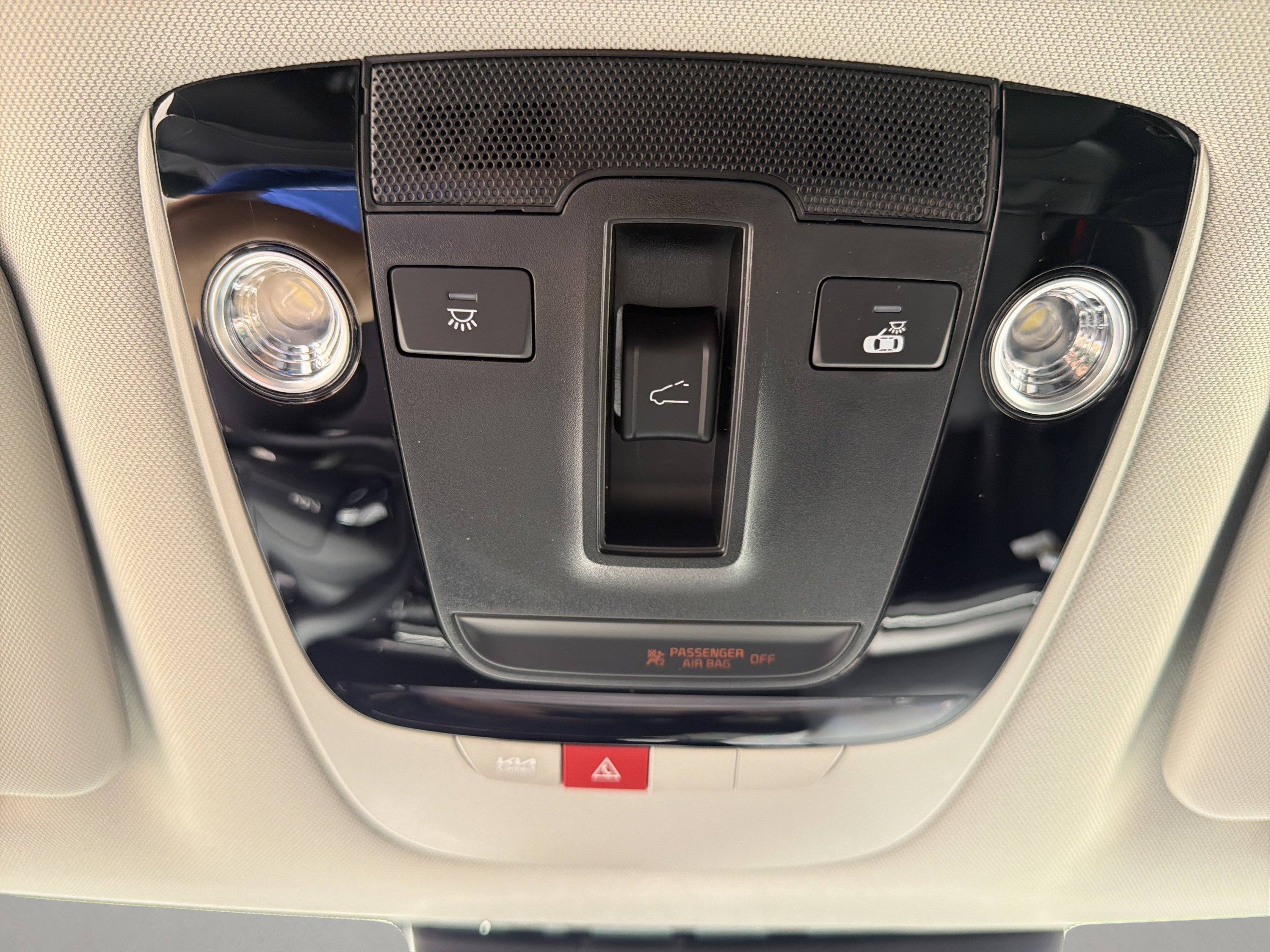 New 2027 Snow White Pearl Kia EX image 13