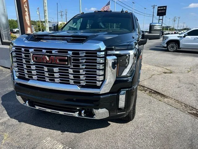 Used 2025 Black GMC Denali image 2