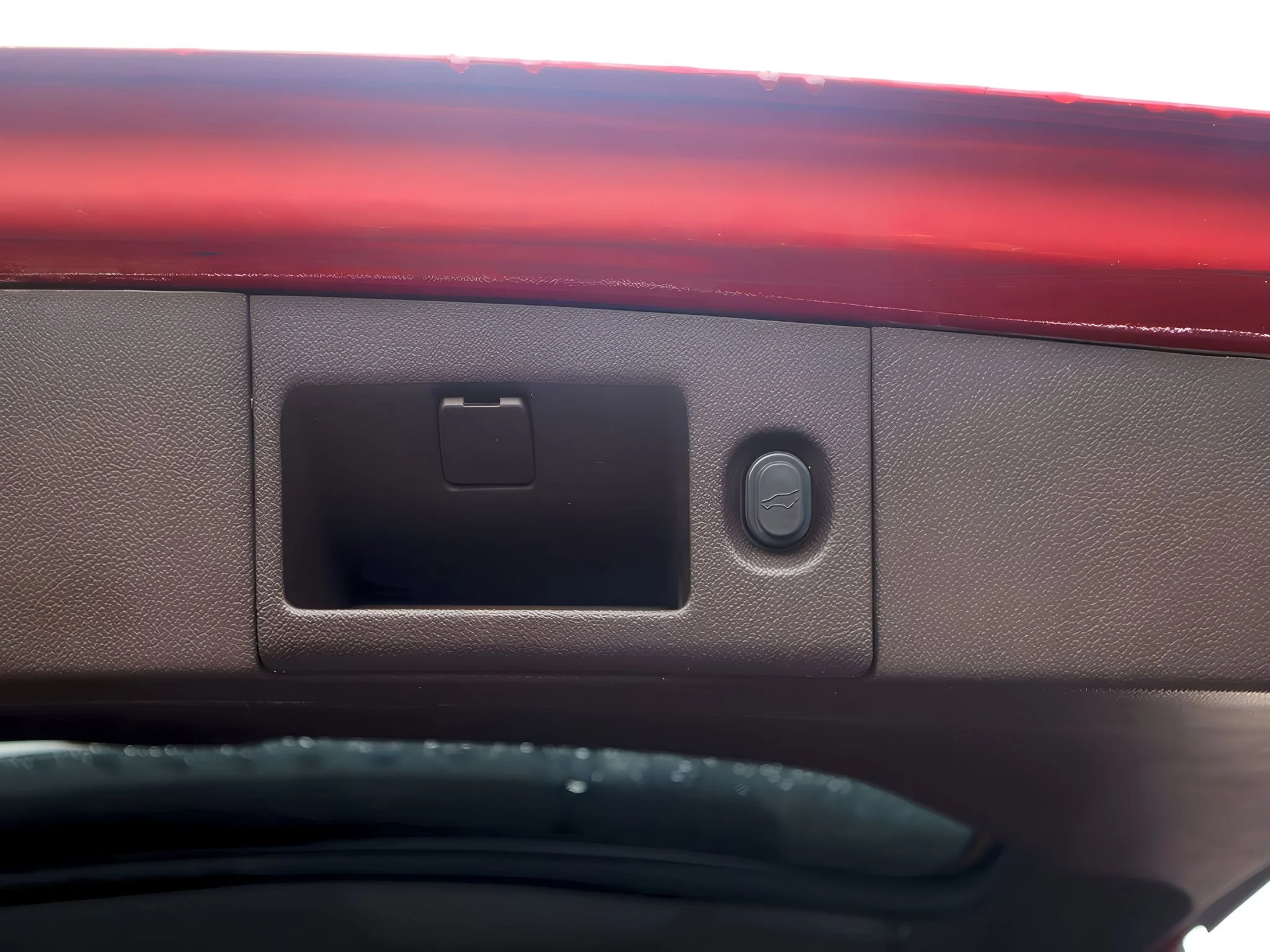 Used 2015 Burgandy Chevrolet LTZ image 9