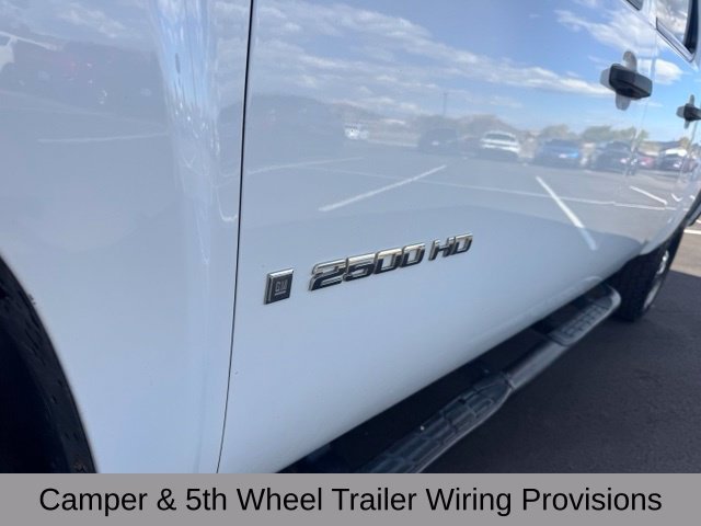 Used 2007 White Chevrolet LT image 13