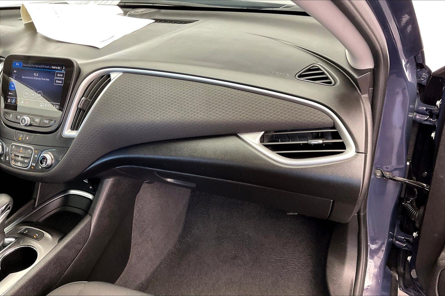 Used 2025 Night Shade Metallic Chevrolet LT image 15