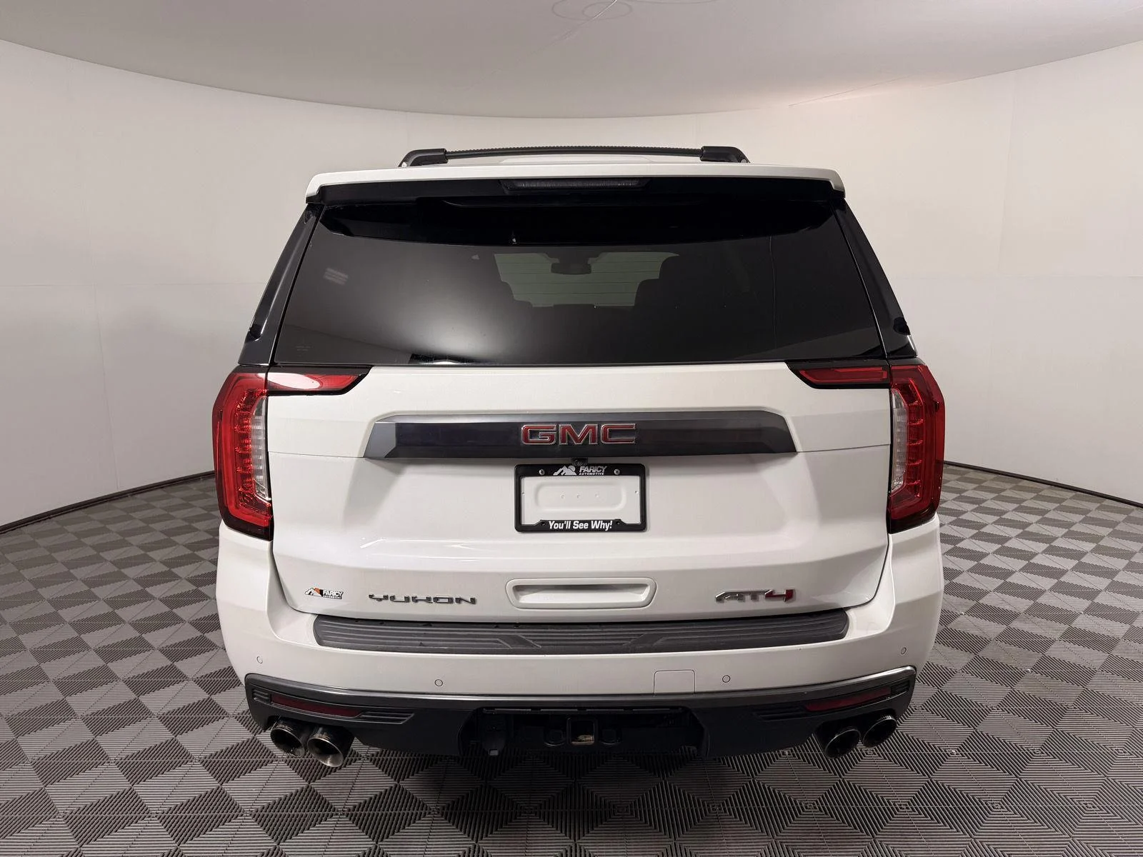 Used 2023 White Frost Tricoat GMC AT4 image 4