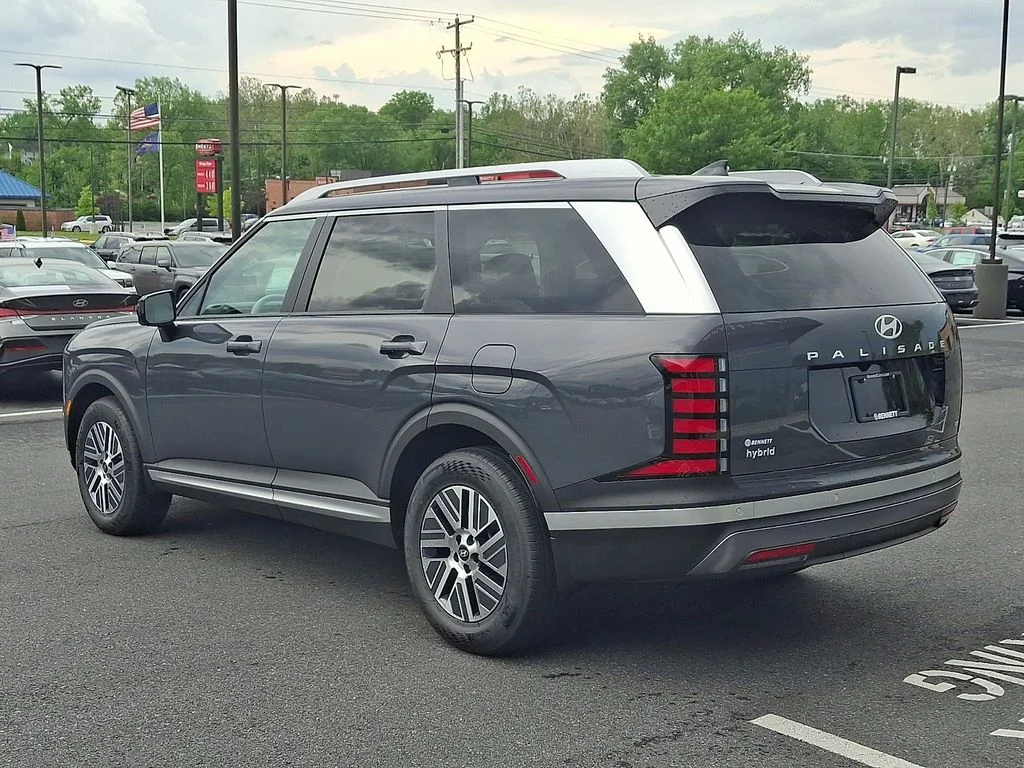 New 2026 Gray Hyundai SEL image 4