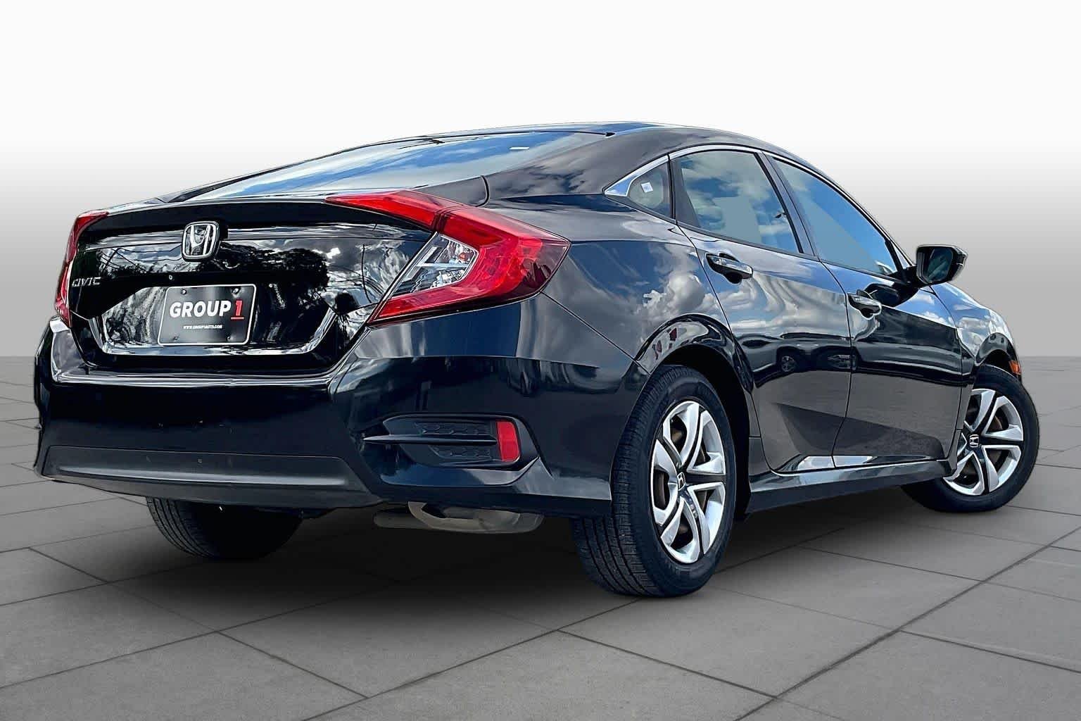 Used 2018 Crystal Black Pearl Honda LX image 13