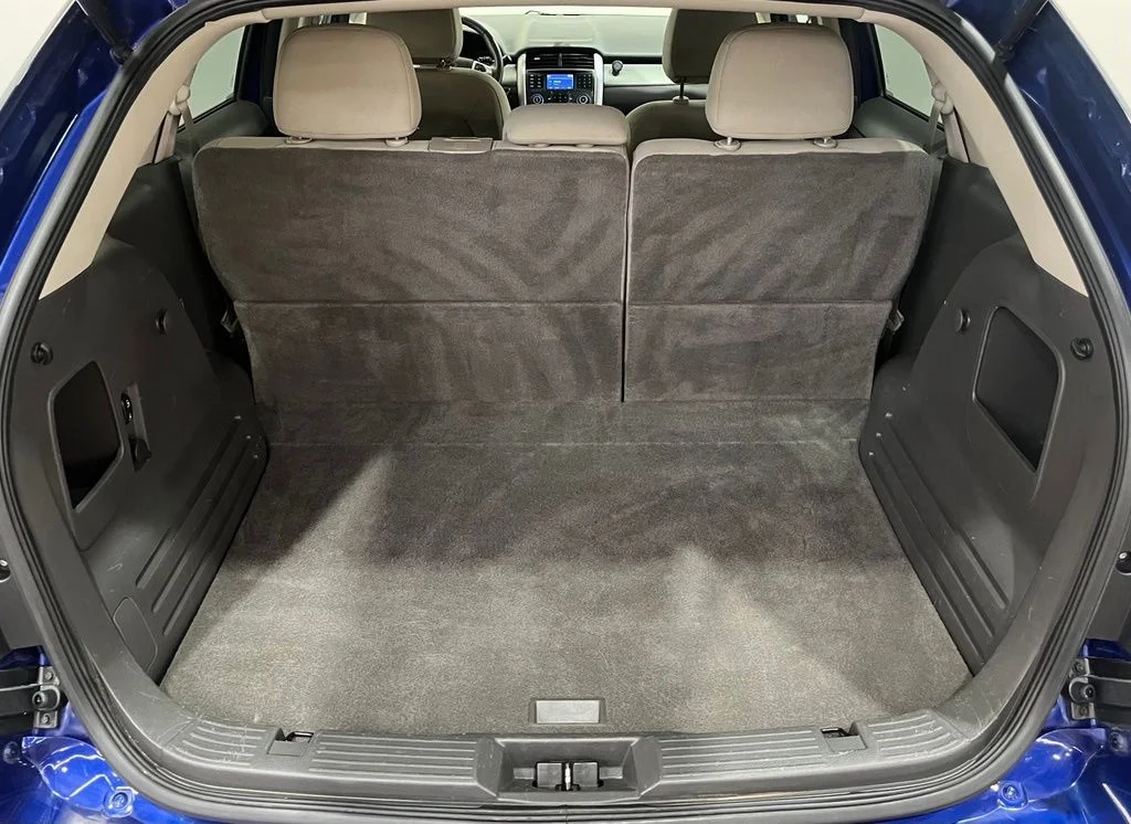 Used 2014 Blue Ford SEL image 13