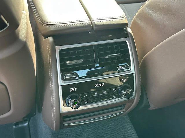 2022 BMW 7 Series 740i - Photo 22